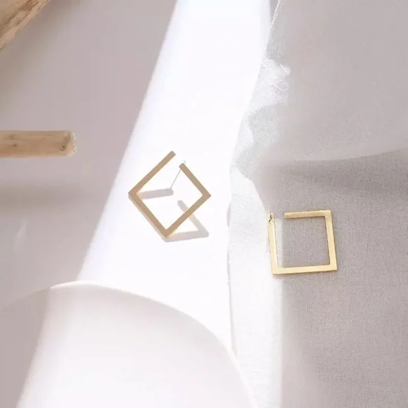 “Inclined” Square Geometric Retro Unique Minimalist Simple Stud Earrings - Picture 8 of 11